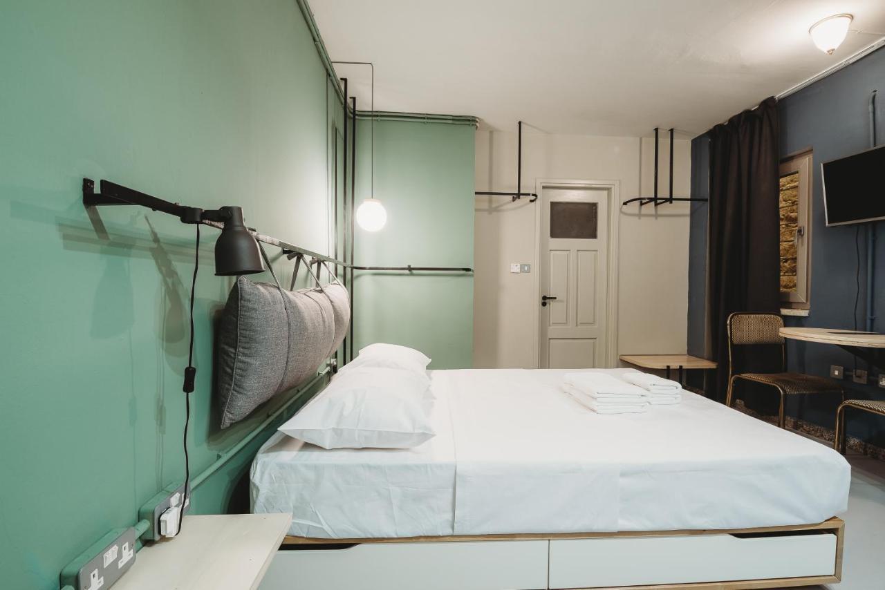 Eins Rooms - City Center Лимасол Экстерьер фото